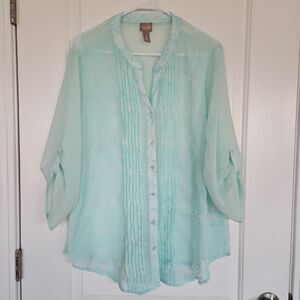 CHICO'S White 3/4 Sleeve Lightweight Textured  blouse